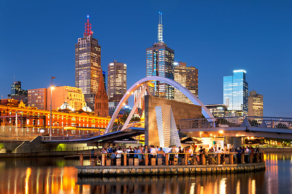 Ingo Öland: Melbourne: am Yarra River bei Nacht