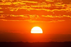 Ingo Öland: Sonnenaufgang im Outback